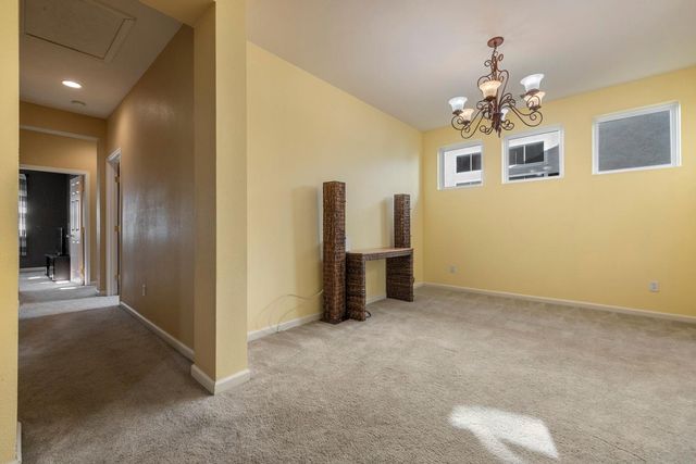 612 Beck Creek Ln, Patterson, CA 95363