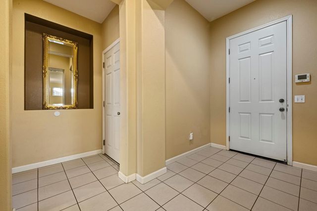 612 Beck Creek Ln, Patterson, CA 95363