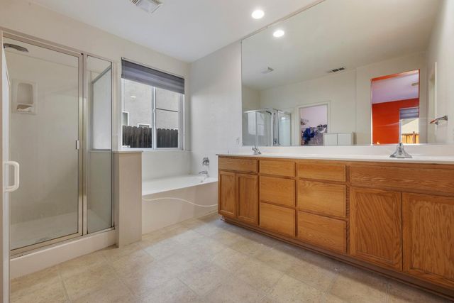 612 Beck Creek Ln, Patterson, CA 95363