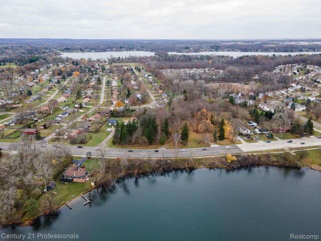 LOT 2 W WALTON, Waterford Charter Township, MI 48329