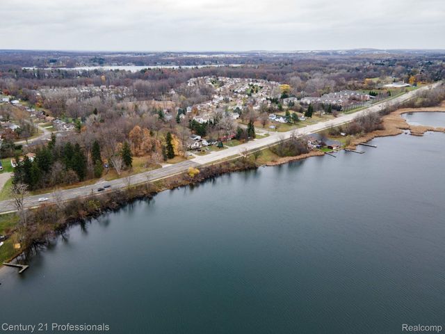 LOT 2 W WALTON, Waterford Charter Township, MI 48329