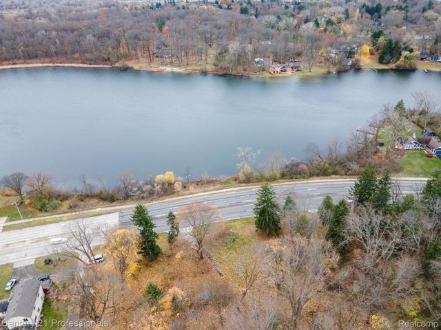 LOT 2 W WALTON, Waterford Charter Township, MI 48329