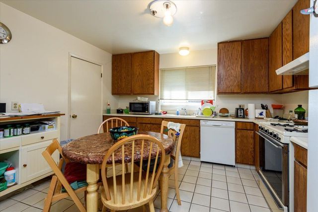 1931 Palm Avenue, San Mateo, CA 94403