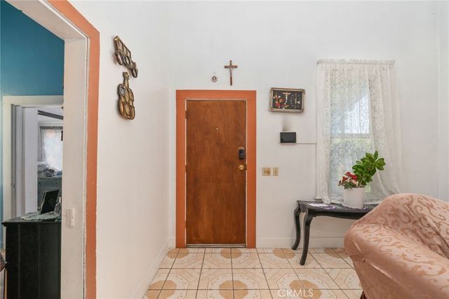 27344 Main Street, Highland, CA 92346