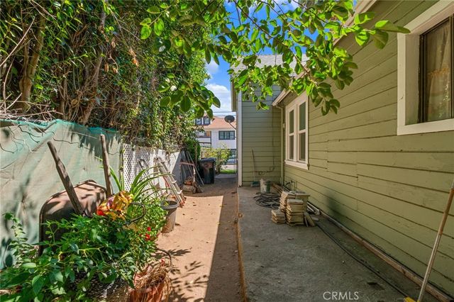 27344 Main Street, Highland, CA 92346