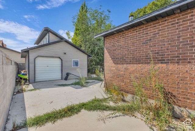 6834 S 3270 W, West Jordan, UT 84084