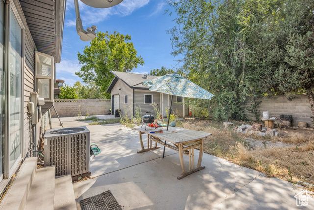6834 S 3270 W, West Jordan, UT 84084