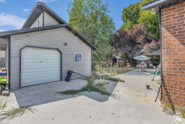 6834 S 3270 W, West Jordan, UT 84084