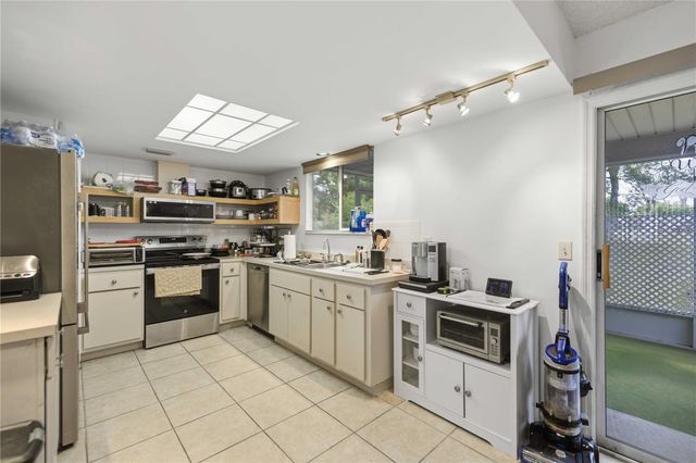 10986 SW 83RD AVENUE, Ocala, FL 34481