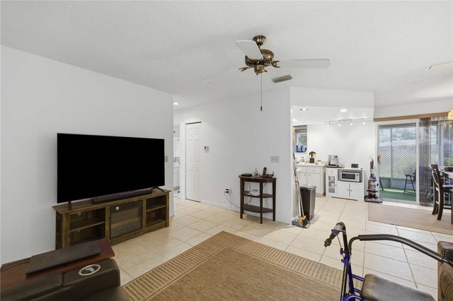 10986 SW 83RD AVENUE, Ocala, FL 34481