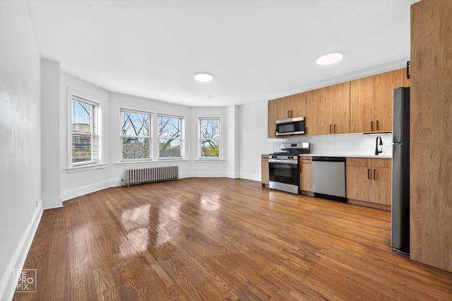 6308 N Artesian Avenue 1, Chicago, IL 60659