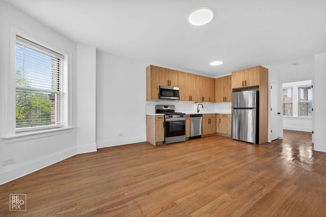 6308 N Artesian Avenue 1, Chicago, IL 60659