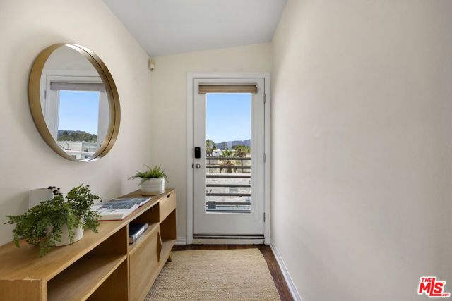1214 14th Street 203, Santa Monica, CA 90404