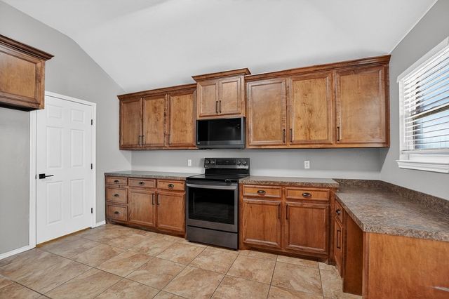 1417 NE Mustang Dr, Andrews, TX 79761