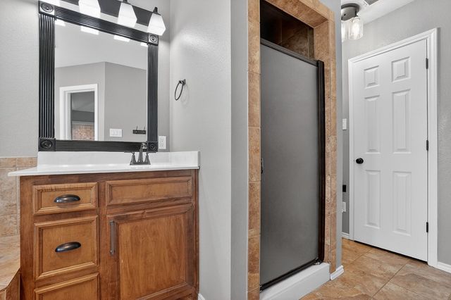 1417 NE Mustang Dr, Andrews, TX 79761