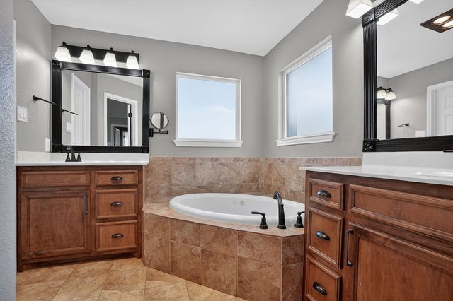 1417 NE Mustang Dr, Andrews, TX 79761