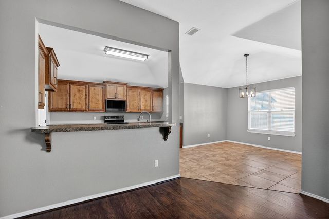 1417 NE Mustang Dr, Andrews, TX 79761