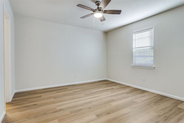 8552 Gibbs Drive, White Settlement, TX 76108