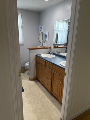 24 Raymond Drive, Merrimack, NH 03054