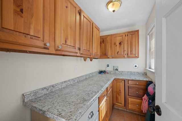 65 Kendall Hill Road, Mont Vernon, NH 03057