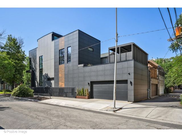 2029 N Hoyne Avenue, Chicago, IL 60647