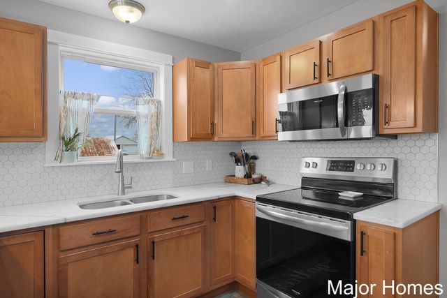 4630 100th Street SE, Caledonia, MI 49316