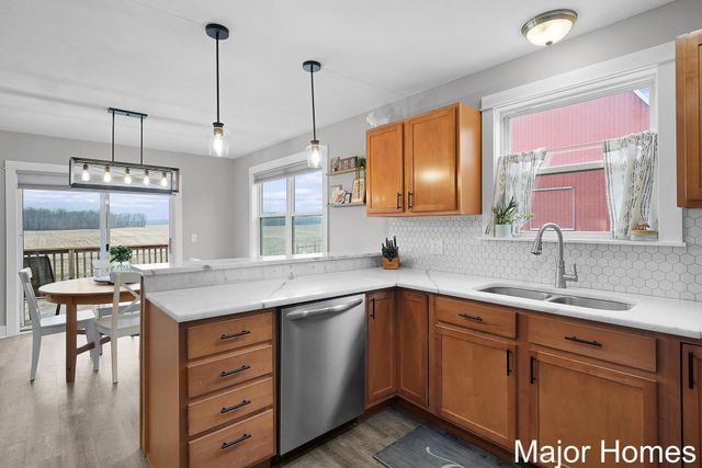 4630 100th Street SE, Caledonia, MI 49316