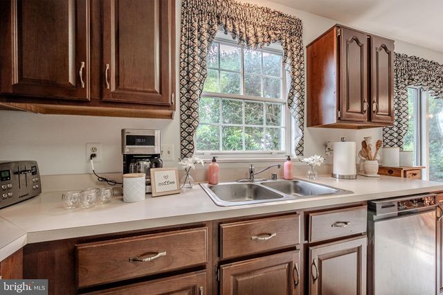 43 WALKER DR, New Castle, DE 19720