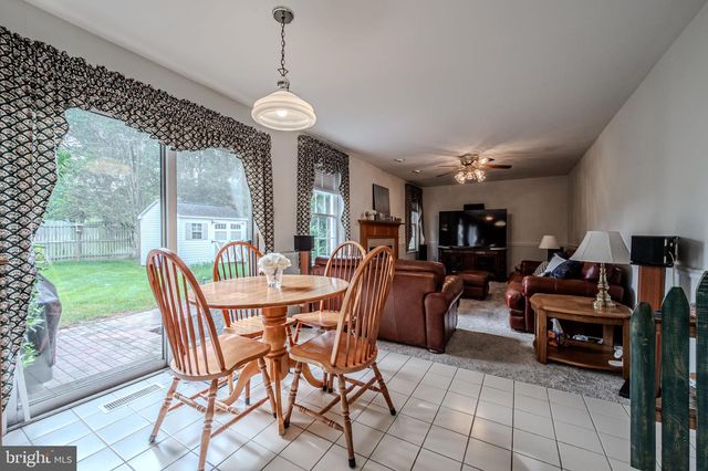 43 WALKER DR, New Castle, DE 19720
