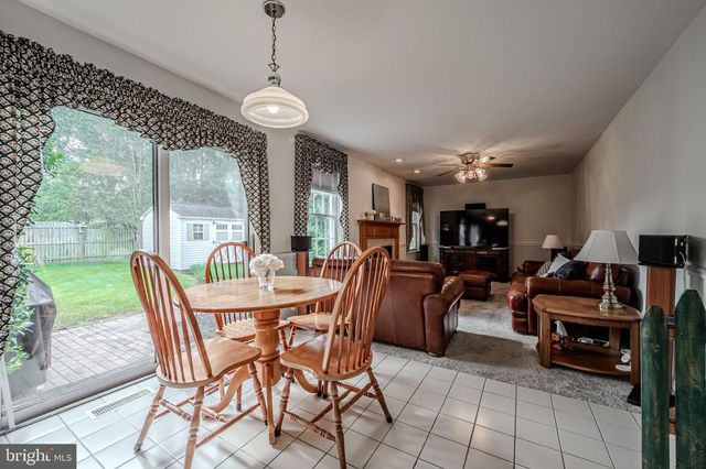 43 WALKER DR, New Castle, DE 19720