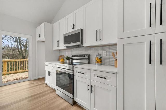 1674 Mary George Avenue NW, Atlanta, GA 30318