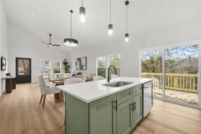 1674 Mary George Avenue NW, Atlanta, GA 30318