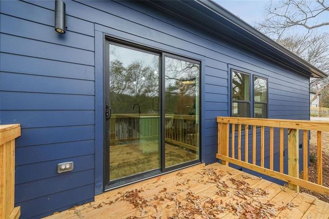 1674 Mary George Avenue NW, Atlanta, GA 30318