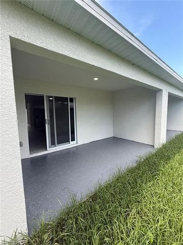 622 SE 7th ST, Cape Coral, FL 33990