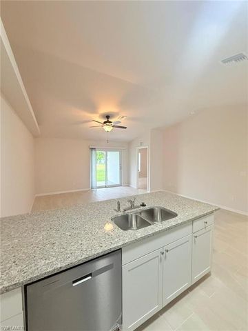 622 SE 7th ST, Cape Coral, FL 33990