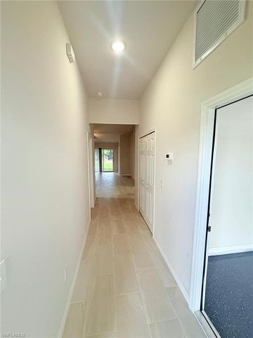 622 SE 7th ST, Cape Coral, FL 33990