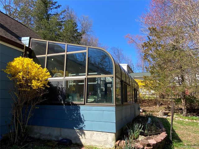 315 Manor Boulevard, Pearl River, NY 10965