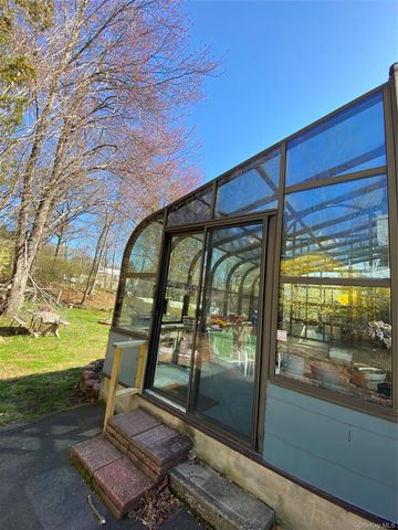 315 Manor Boulevard, Pearl River, NY 10965