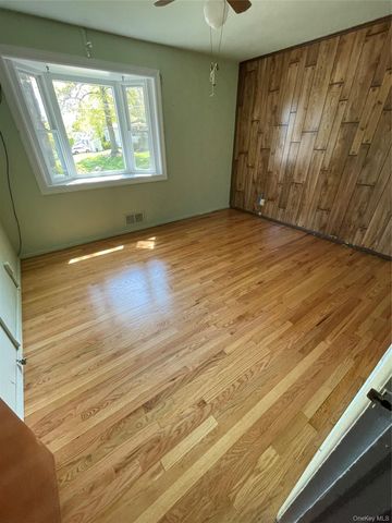 315 Manor Boulevard, Pearl River, NY 10965