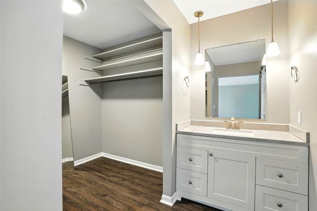 1759 Applewood Place, Cedar Rapids, IA 52402