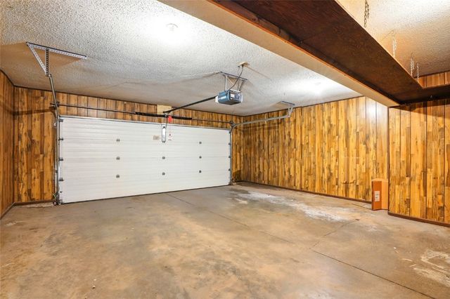 1759 Applewood Place, Cedar Rapids, IA 52402