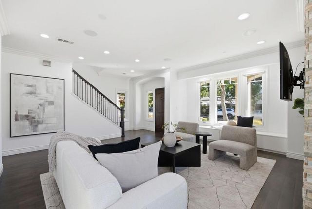 3717 Park Boulevard, Palo Alto, CA 94306