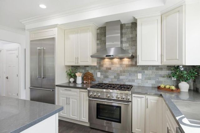 3717 Park Boulevard, Palo Alto, CA 94306