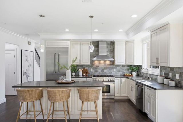 3717 Park Boulevard, Palo Alto, CA 94306