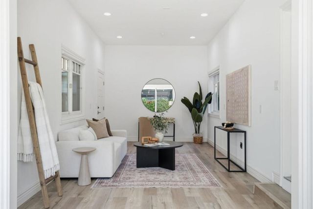 3717 Park Boulevard, Palo Alto, CA 94306