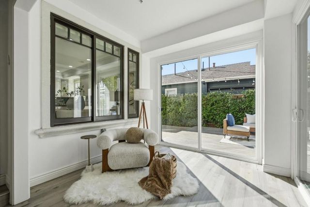 3717 Park Boulevard, Palo Alto, CA 94306