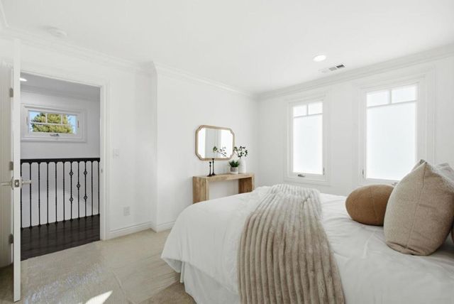 3717 Park Boulevard, Palo Alto, CA 94306