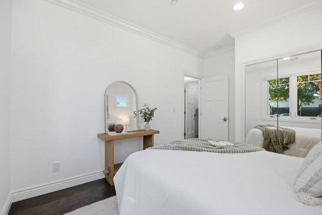 3717 Park Boulevard, Palo Alto, CA 94306