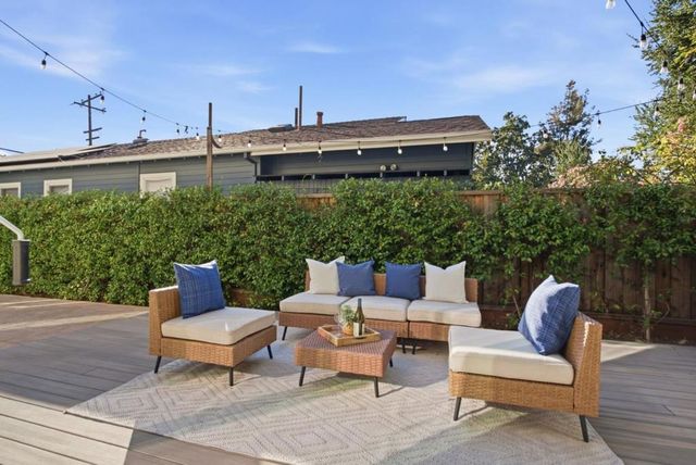 3717 Park Boulevard, Palo Alto, CA 94306