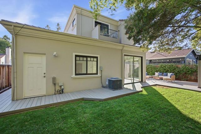 3717 Park Boulevard, Palo Alto, CA 94306